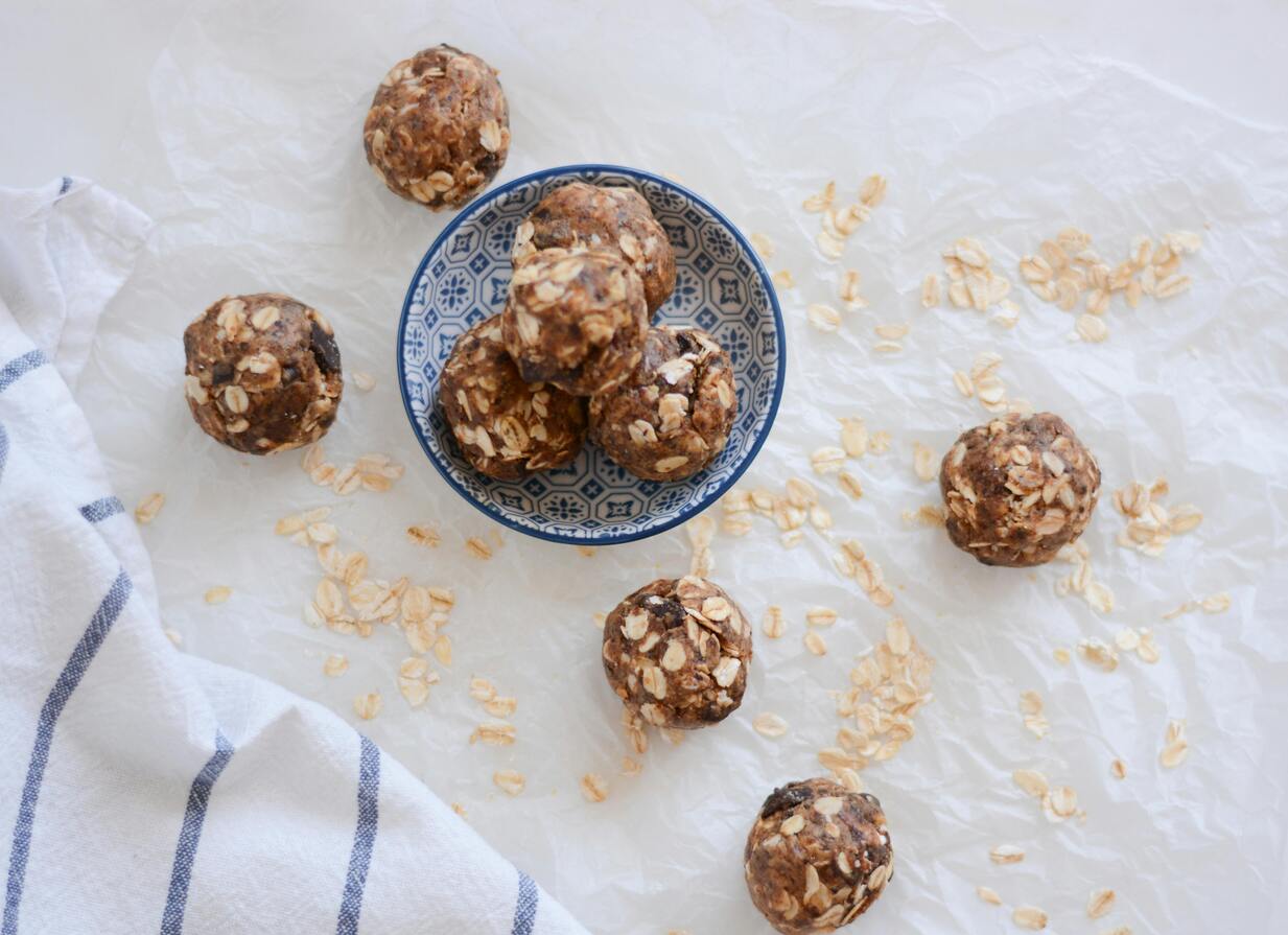 Easy No-Bake Energy Bites Recipe for Busy Moms